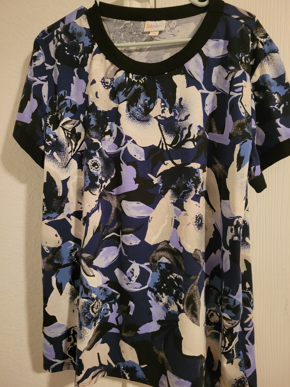 LuLaRoe Short Sleeve Floral Tee in Blue, Black, Cream